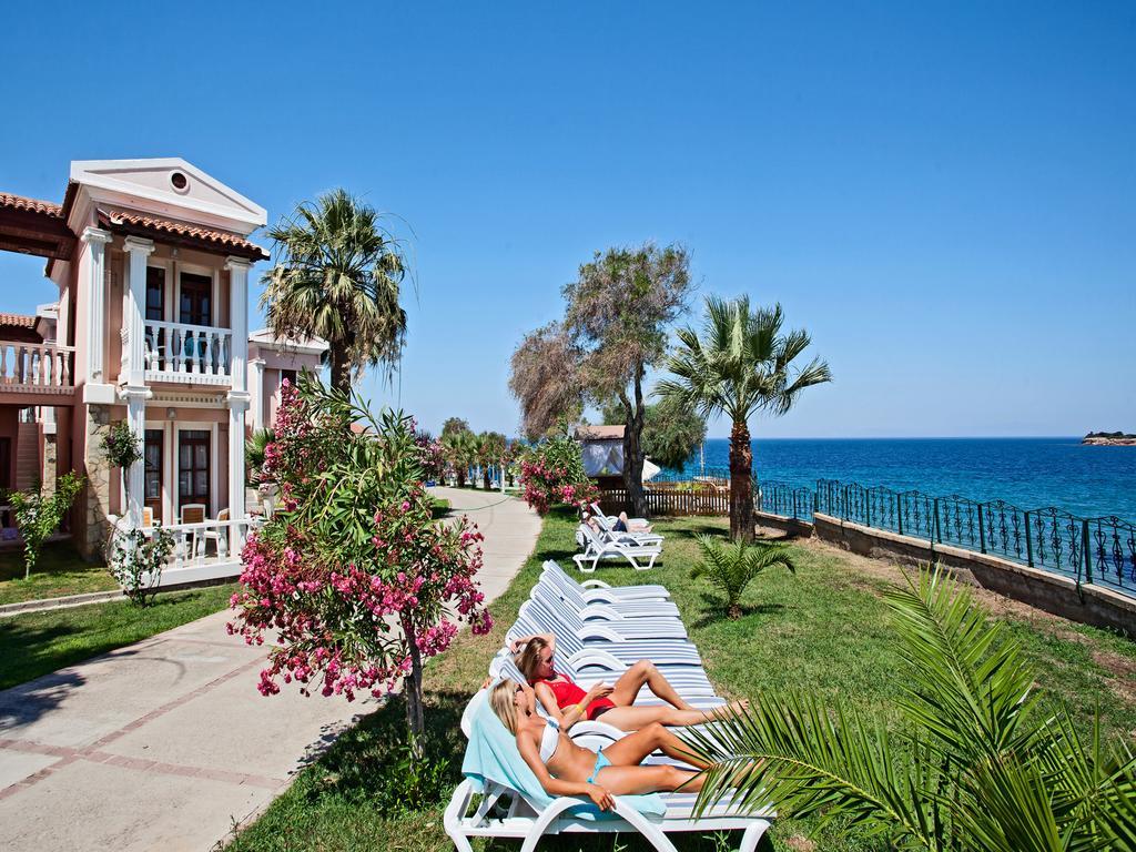 Club Tarhan Beach Didim Exterior photo